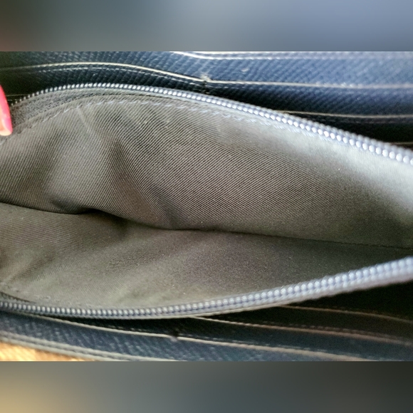 ***SOLD***COACH Crossgrain Accordion Zip Around Signature Navy Leather Wallet - Picture 8 of 12